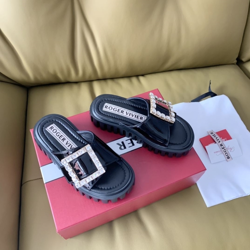 roger u1u1er slippers